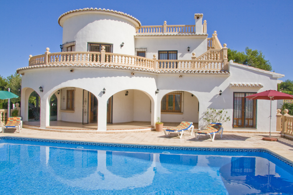 Luxury 4 bedroom Villa in Javea for rent